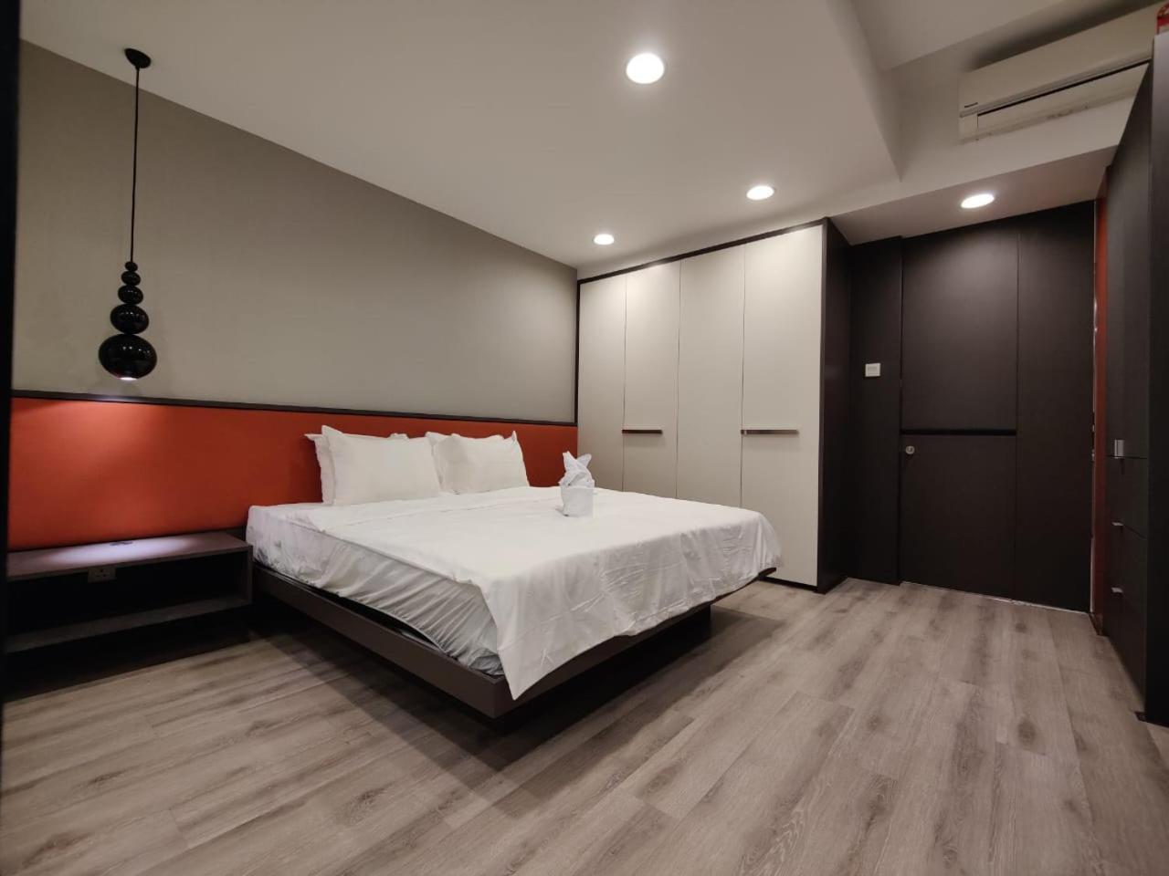 Mulberry Verve Suites Kl Mid Valley Куала-Лумпур Экстерьер фото